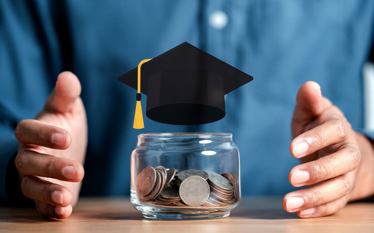 Scholarship in Management College in India | IIAS Education Loans